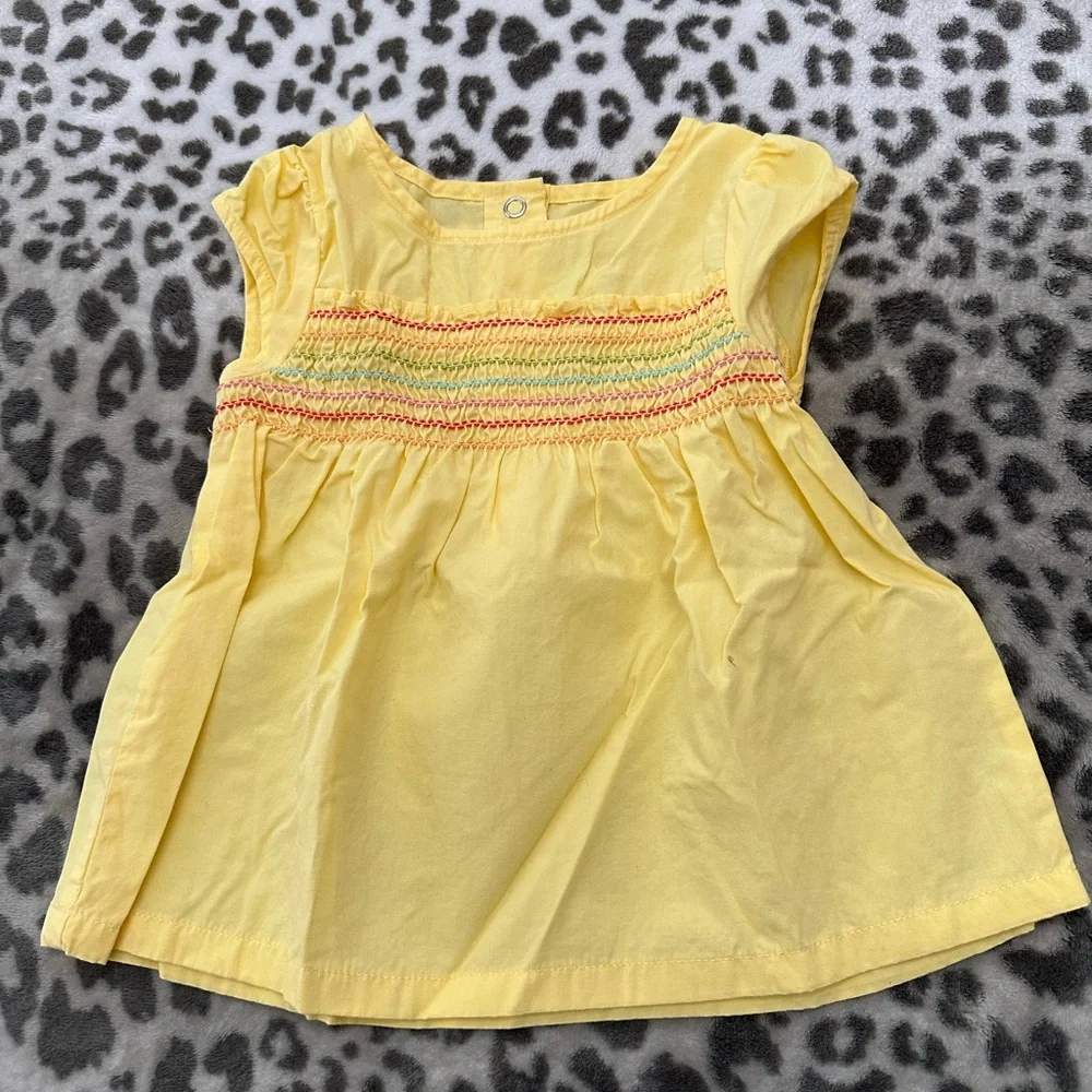 Gymboree Smocked Top and Floral Pants Bundle in Yellow Size 18-24 Months